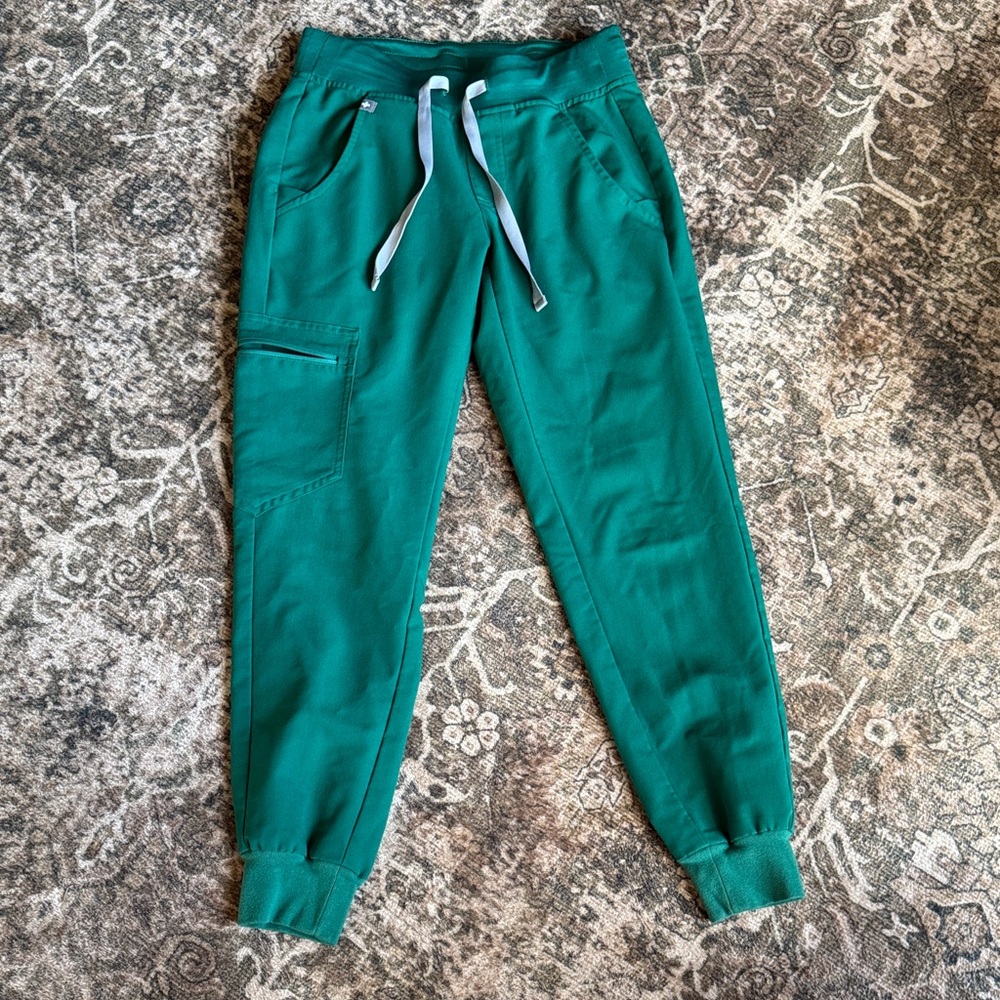 Figs Hunter green joggers women’s